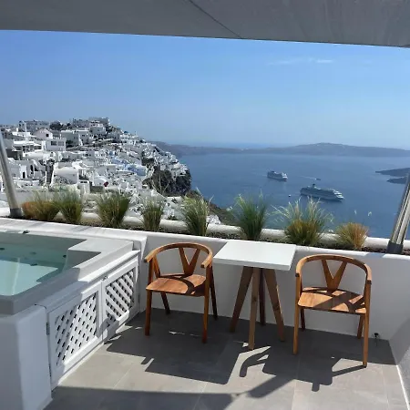 Nomikos Aparthotel 4*