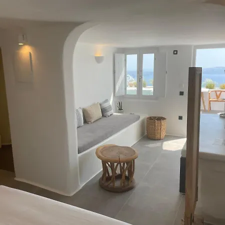 Nomikos 4* Fira (Santorini)