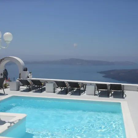 Aparthotel Nomikos Fira (Santorini)
