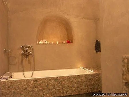 Aparthotel Nomikos