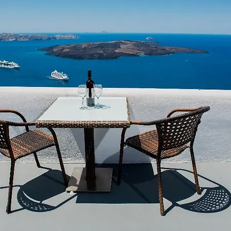 Nomikos Aparthotel