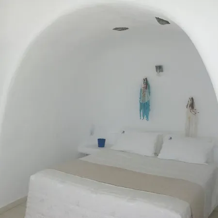 Aparthotel Nomikos 4*
